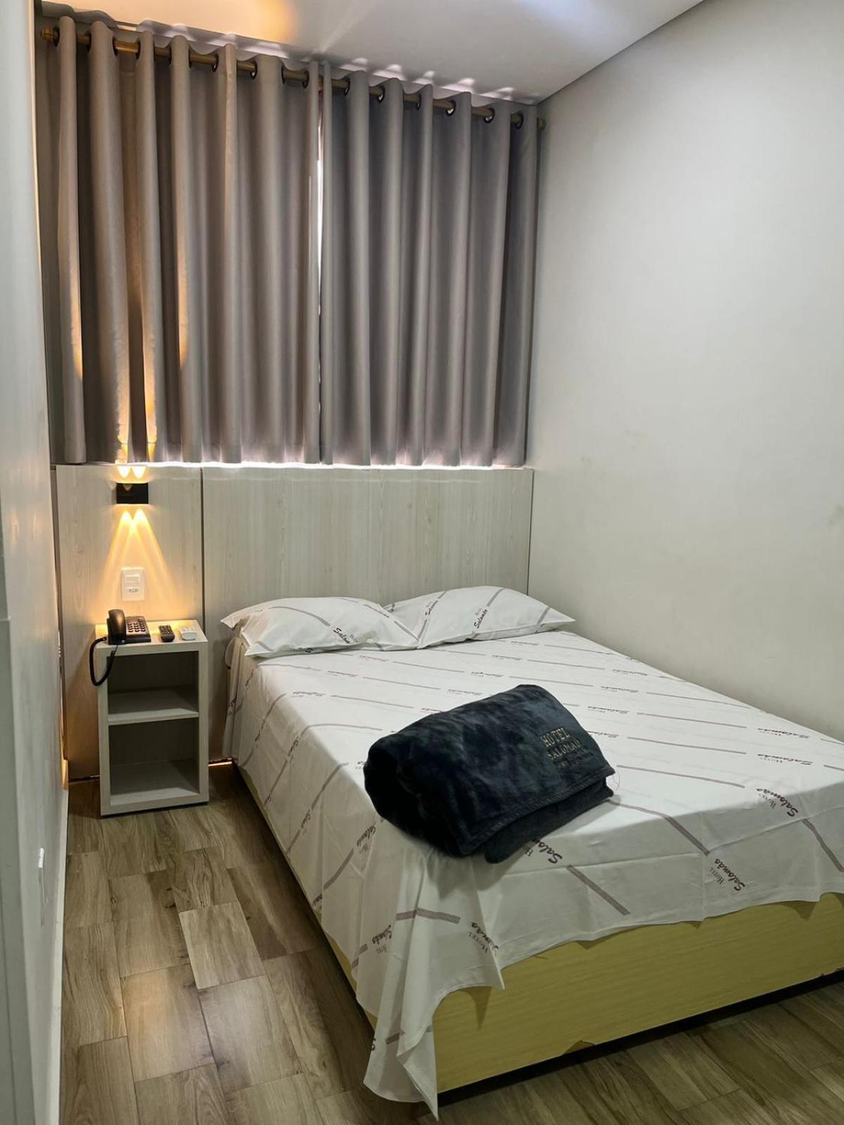 Hotel Salomao - Proximo A 25 De Marco, Bom Retiro, Bras E Rua Santa Efigenia, A 2 Minutos Do Mirante Sampa Sky E Pista De Skate Anhangabau Сан-Паулу Екстер'єр фото